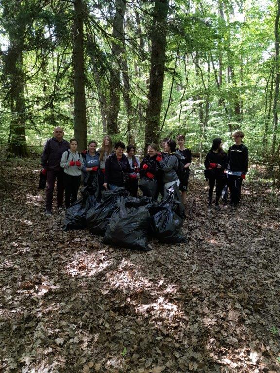 Akcja Sprzątania Lasu w Troszynie